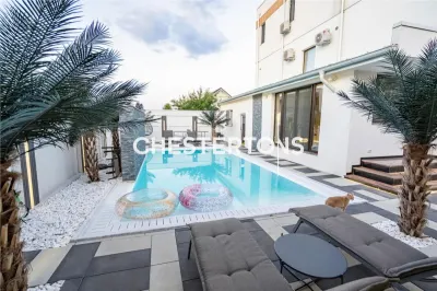 Villa for Sale in Otopeni, P+2E, 509 sqm Plot with Swimming Pool - foto 4