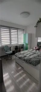 شقة 3 غرف نوم، مترو 1 مايو، 63 متر مربع، الطابق 9، مجددة حديثاً - foto 8