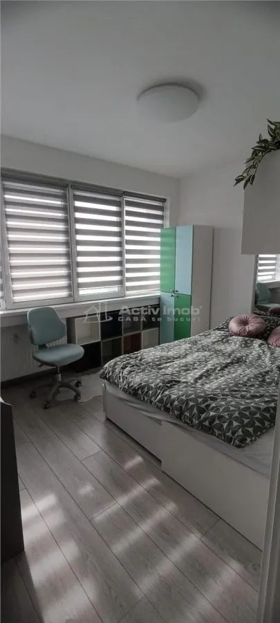 شقة 3 غرف نوم، مترو 1 مايو، 63 متر مربع، الطابق 9، مجددة حديثاً - foto 8