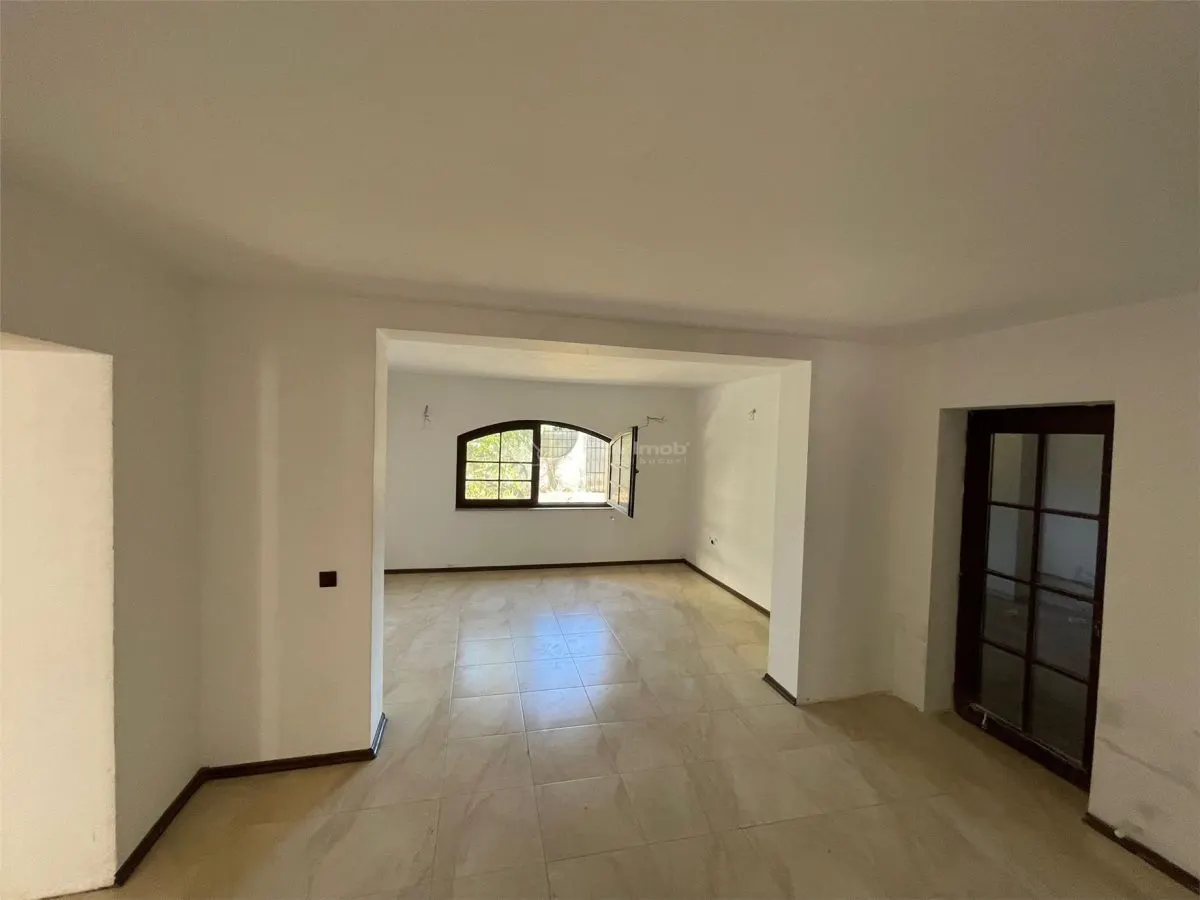 Villa Independiente - Petresti Corbeanca - 9 Dormitorios - 3 Baños - 533sqm - foto 5
