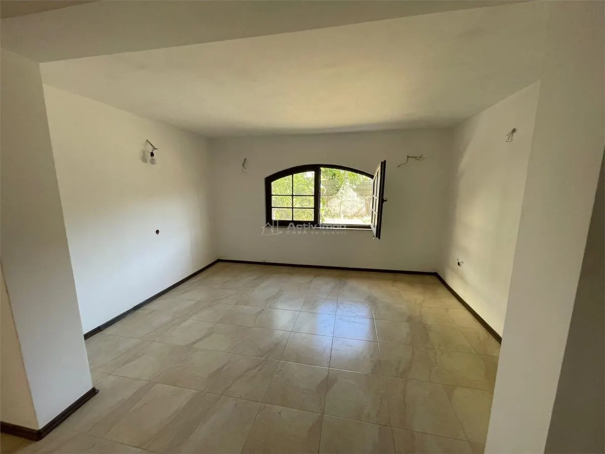 Villa Independiente - Petresti Corbeanca - 9 Dormitorios - 3 Baños - 533sqm - foto 10