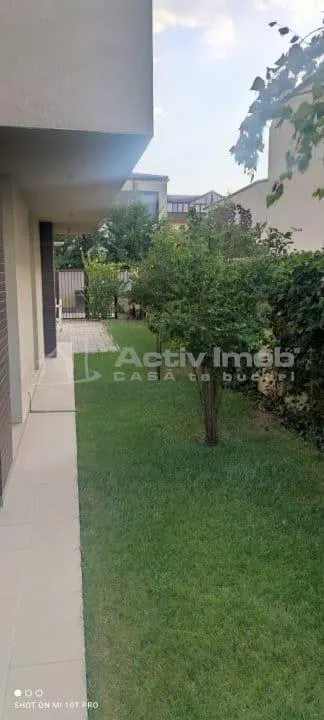 Villa Moderna – Otopeni – 5 Dormitorios – 3 Baños – 140m² – 270m² Terreno - foto 14