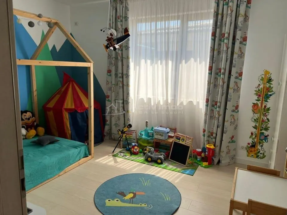 Villa Moderna – Otopeni – 5 Dormitorios – 3 Baños – 140m² – 270m² Terreno - foto 4
