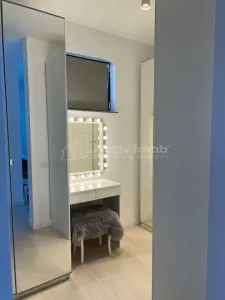 Villa Moderna – Otopeni – 5 Dormitorios – 3 Baños – 140m² – 270m² Terreno - foto 10