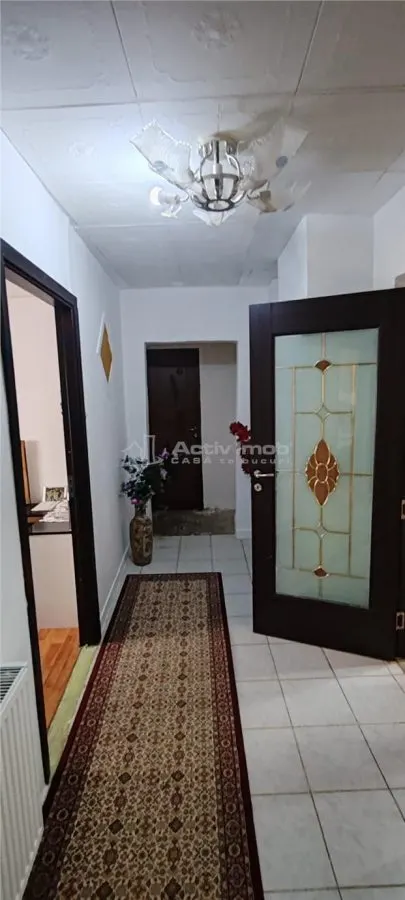 بوكسا رومانا، شقة بـ 4 غرف نوم، درجة راحة أولى، تصميم مفتوح - foto 9