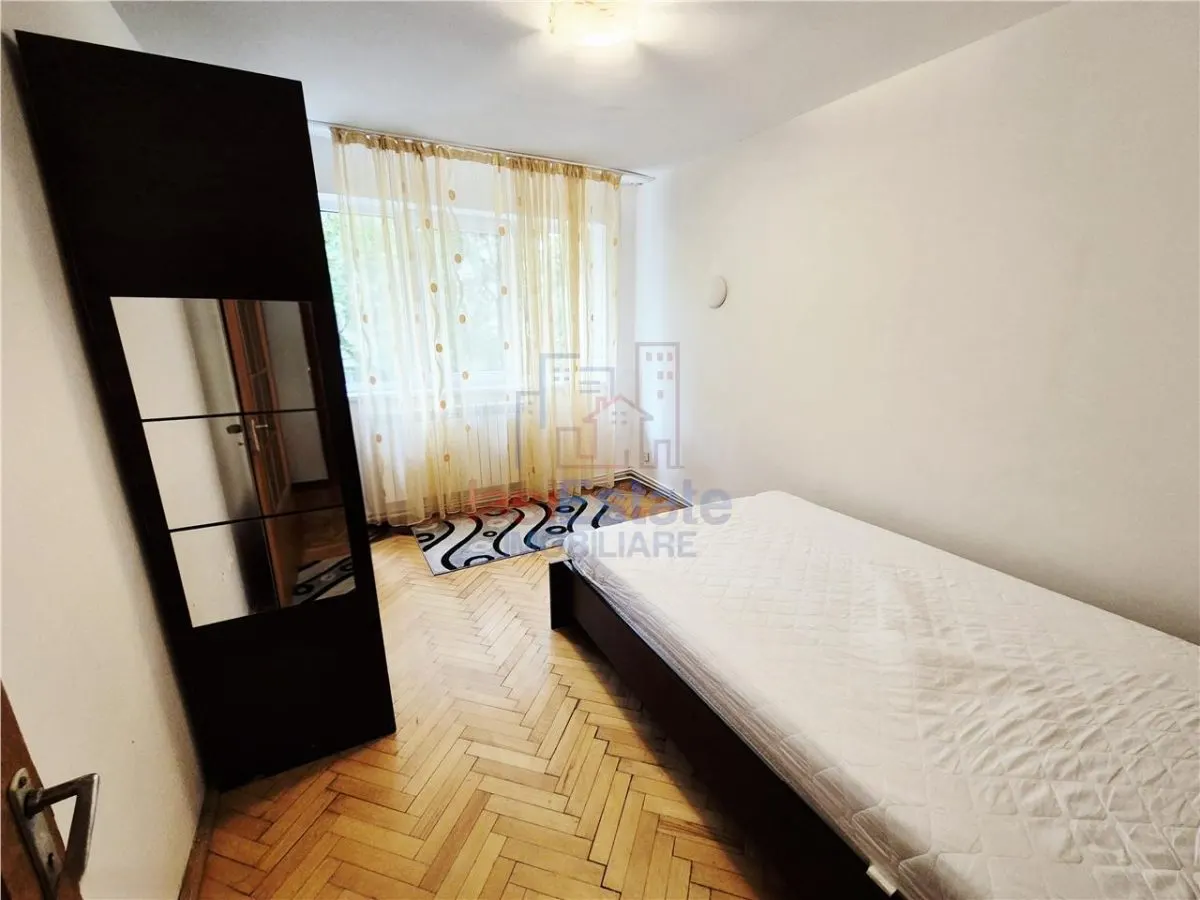 Appartement 2 Pièces à Distribution Séparée, Tătărași, 2e Étage - foto 4