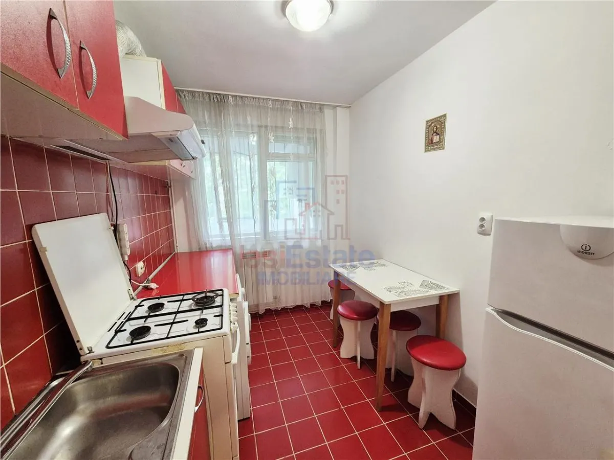 Appartement 2 Pièces à Distribution Séparée, Tătărași, 2e Étage - foto 6