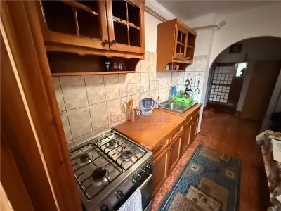 Appartement 2 Chambres, Distribution Dégagée, 46 m² – Canta, 2ème Étage - foto 5