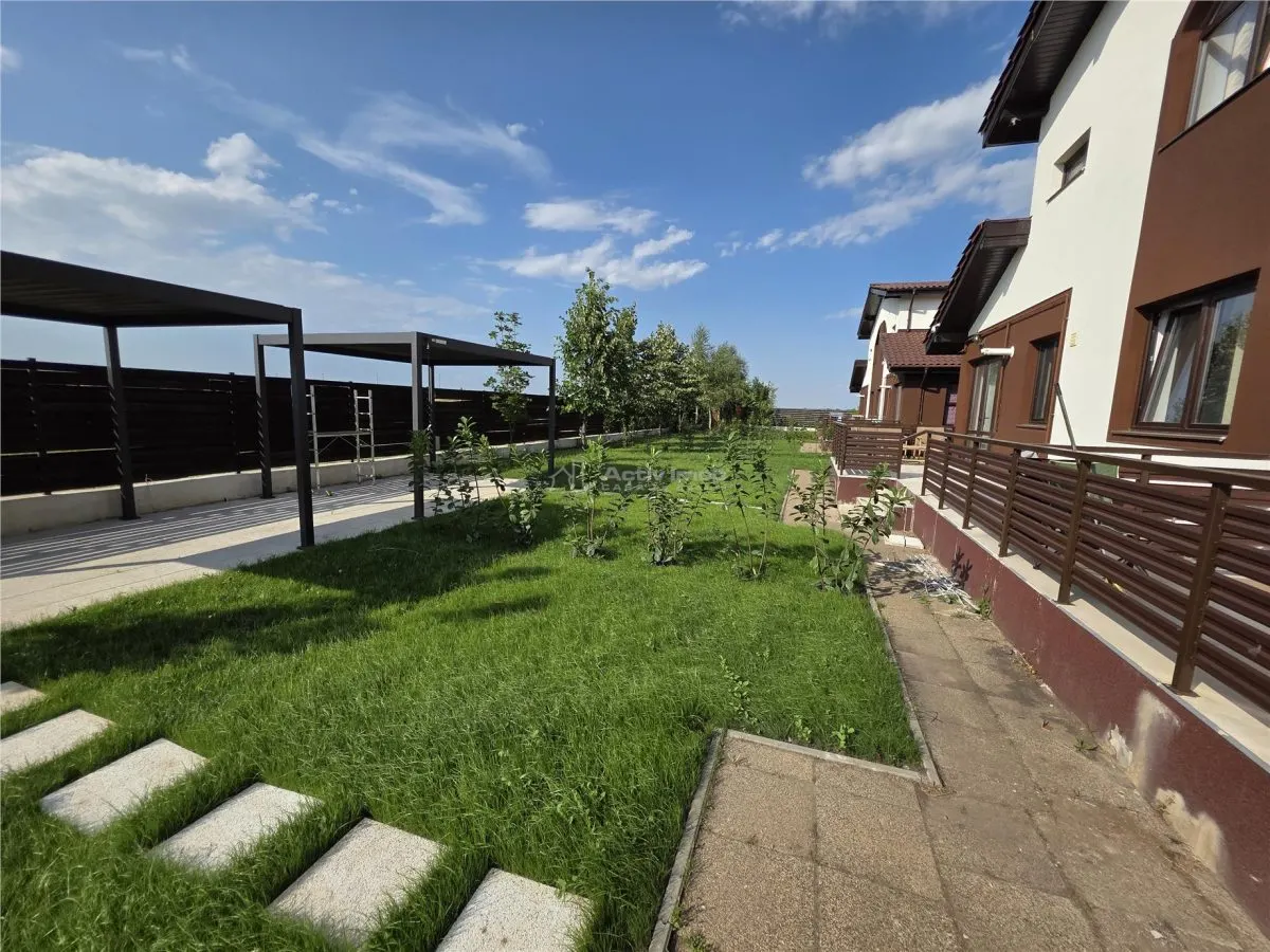 Villa Moderna Dúplex, Buftea – 4 Dormitorios, 2 Baños, 110m² Útiles, 350m² Terreno - foto 10