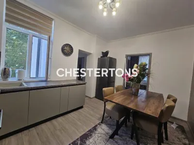 Prima inchiriere | totul nou | Apartament 2 dormitoare, curte proprie si terasa, ultracentral zona Sala Sporturilor, Constanta - Constanta