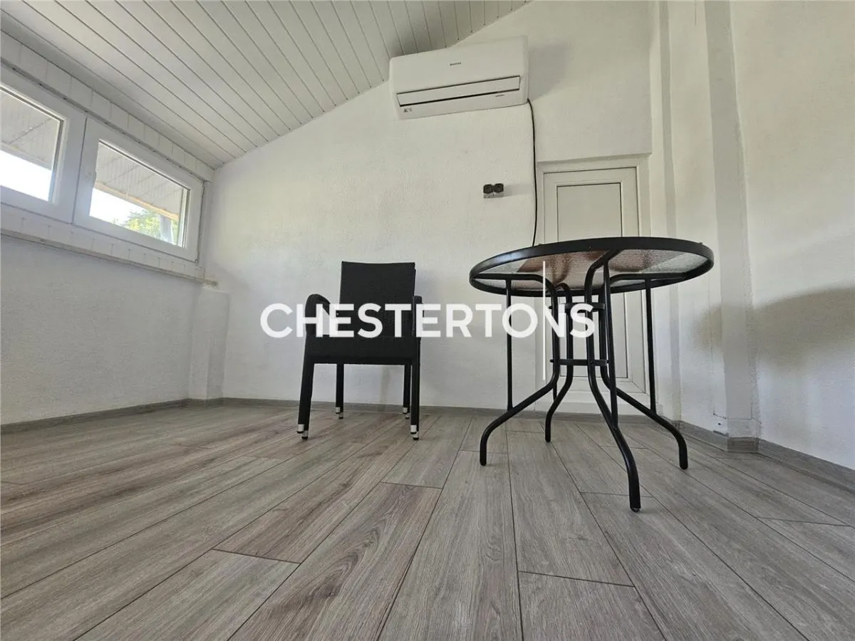 Premier Bail | Entièrement Neuf | Duplex 2 Chambres, Cour Privée et Terrasse, Centre Constanța - foto 14