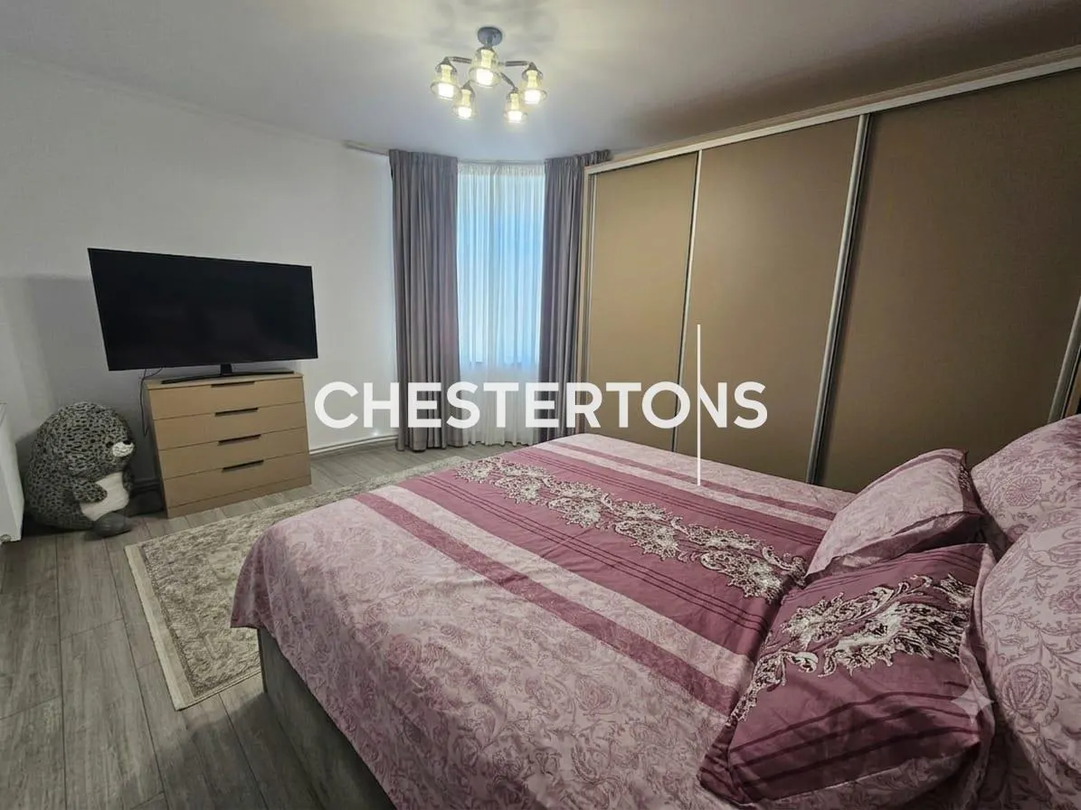 Premier Bail | Entièrement Neuf | Duplex 2 Chambres, Cour Privée et Terrasse, Centre Constanța - foto 5