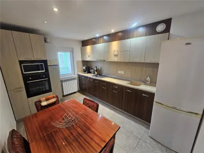 雷希察市，3卧室公寓，家具齐全且配备完整，二楼 - foto 14