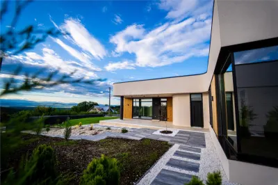 Villa de Luxe à Seciu avec Matériaux Haut de Gamme et Vues Remarquables - foto 3