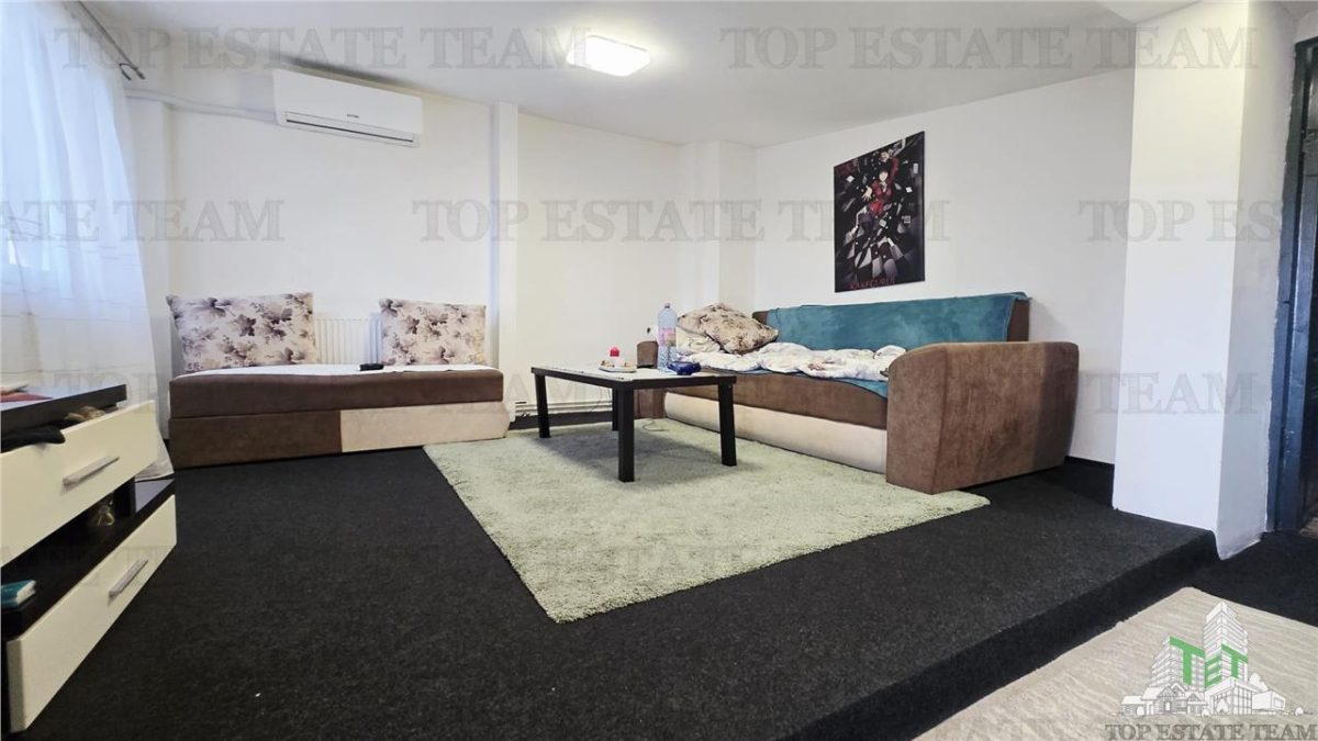 Vila cu 5 camere si 2 bai in zona Giulesti- sector 1, disponibila imediat - Bucuresti