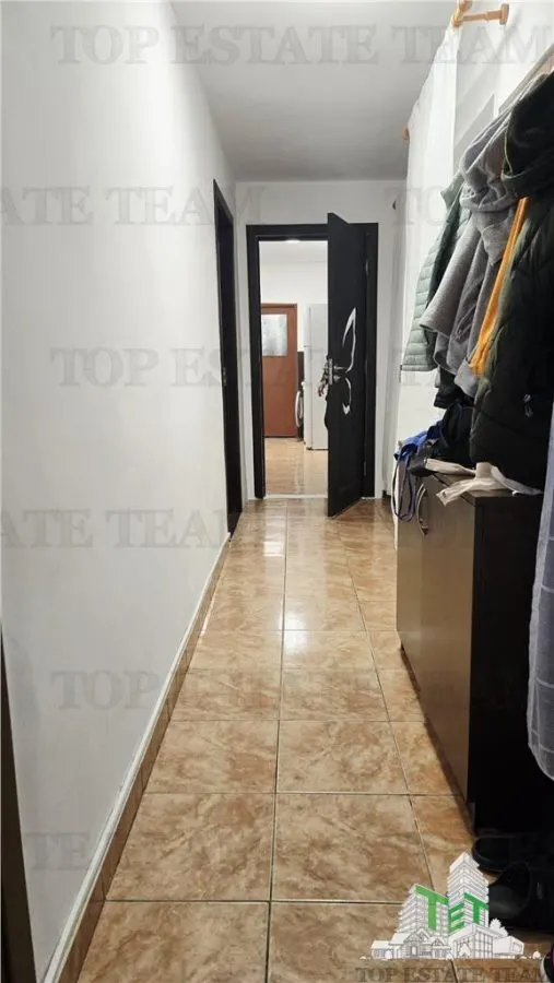 Villa de 5 Dormitorios y 2 Baños en Giulesti, Sector 1 – Disponible de Inmediato - foto 15