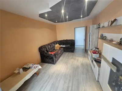 Resita, Appartement 3 Chambres, Meublé et Équipé, Calea Timisoarei - foto 18