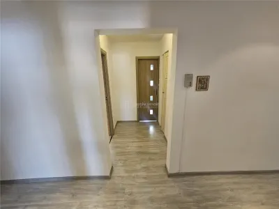 Resita, Appartement 3 Chambres, Meublé et Équipé, Calea Timisoarei - foto 22