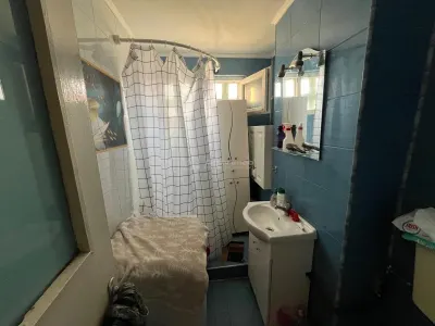 Caransebes, 2-Bedroom Split-Layout Apartment, Cathedral Quarter - foto 8