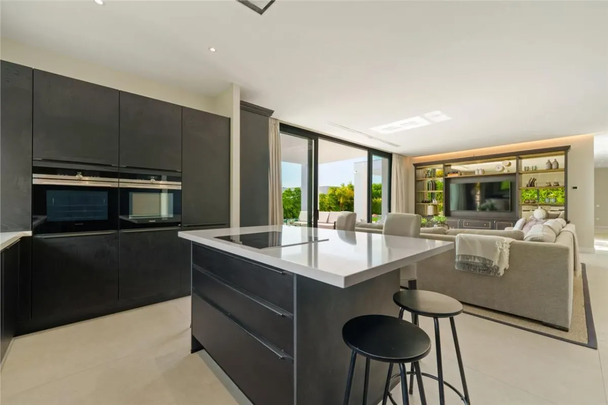 Villa en Venta en Malaga - foto 8