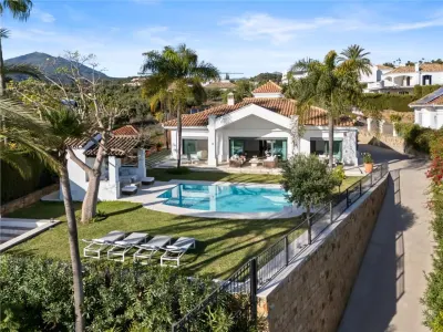 Vila de vanzare in Malaga - foto 2