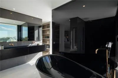 Villa en Venta en Malaga - foto 25