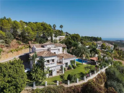 Villa for Sale in Malaga - Benahavis