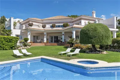 Villa for Sale in Malaga - Benahavis