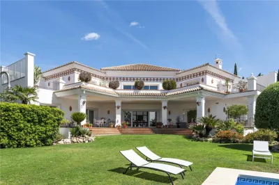 Villa for Sale in Malaga - foto 2