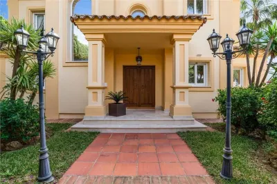 Vila de vanzare in Malaga - foto 4