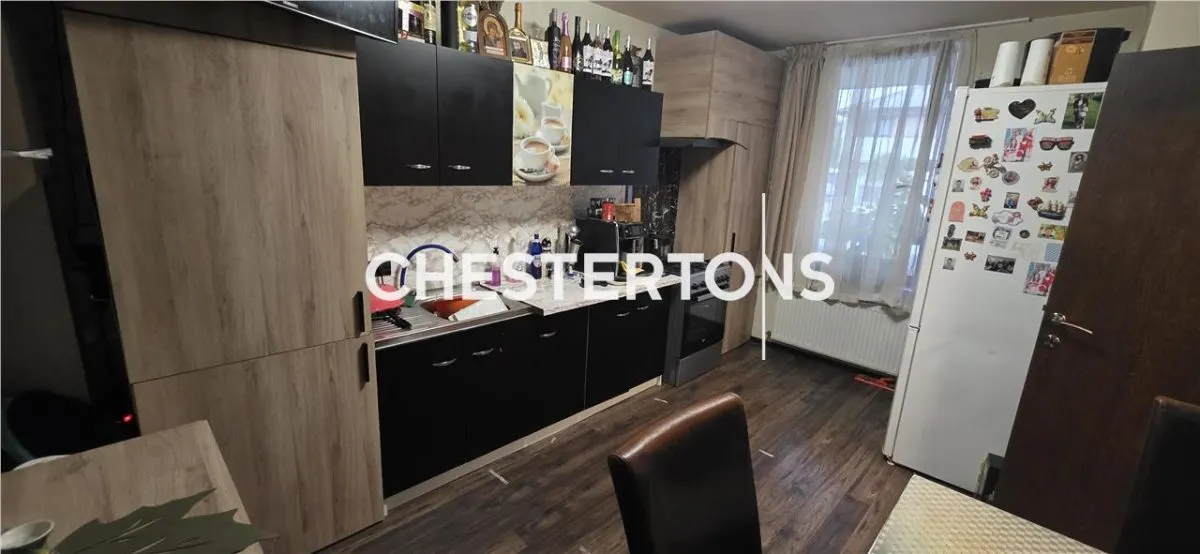 Bragadiru - Prelungirea Ghencea/ Vila premium 4 camere/ 2 bai/ curte/ loc de parcare - foto 11