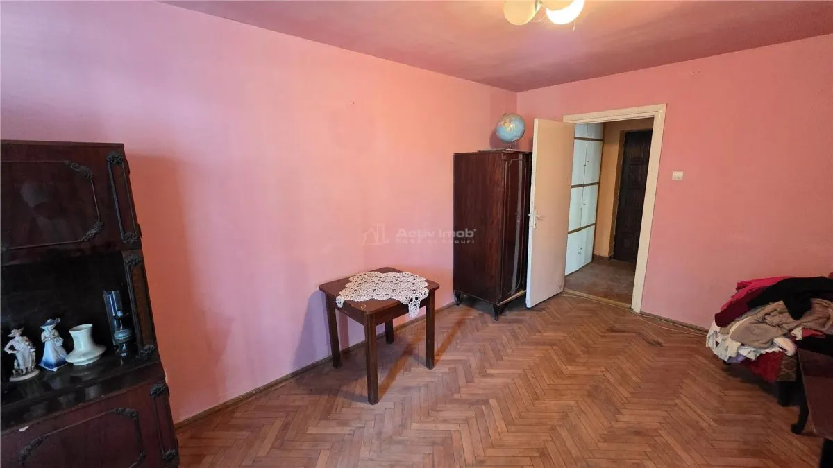 Apartment with 2 bedrooms for sale 50 sqm in Oravita, Vest area - foto 12
