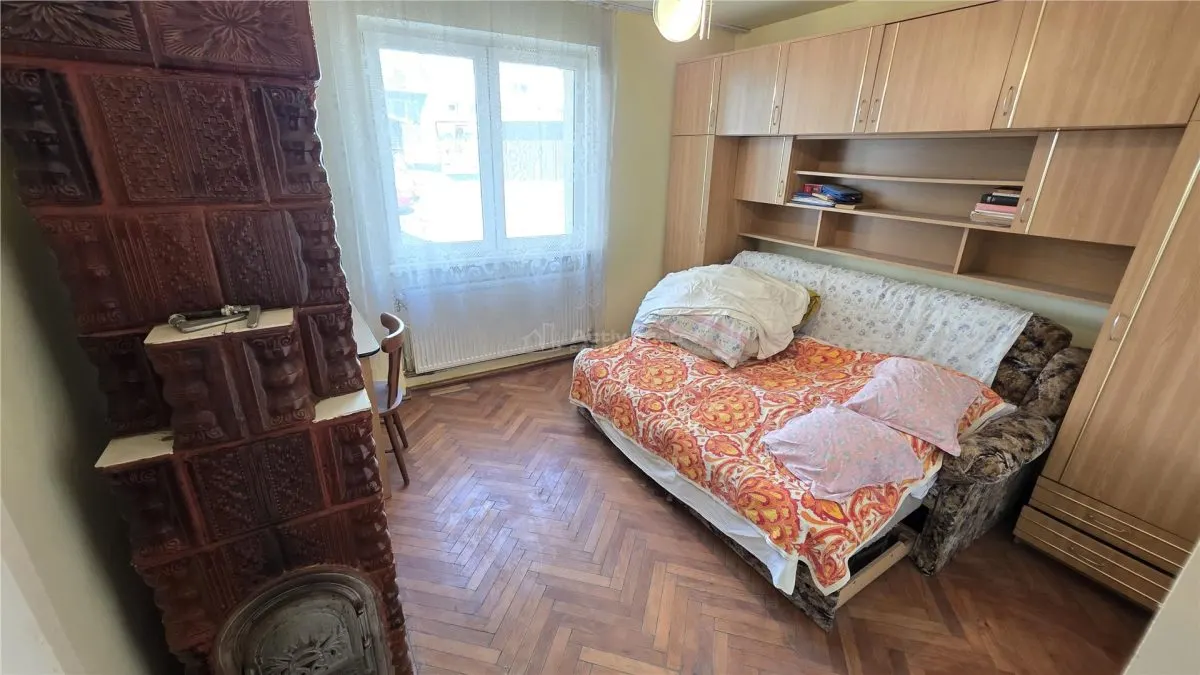 Apartment with 2 bedrooms for sale 50 sqm in Oravita, Vest area - foto 7