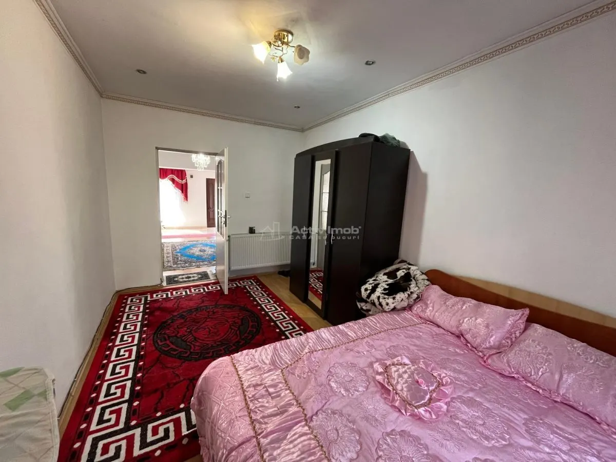 Caransebes, Casa la Curte, Zona Spitalului - foto 7