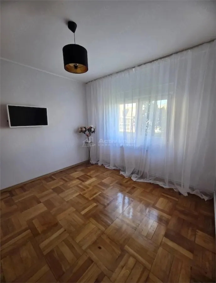 2 cam - zona Vlaicu - foto 1