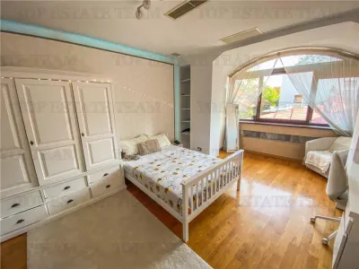 Villa de Prestigio en Venta cerca de Piata Victoriei - Lascar Catargiu, 530 m² - foto 18
