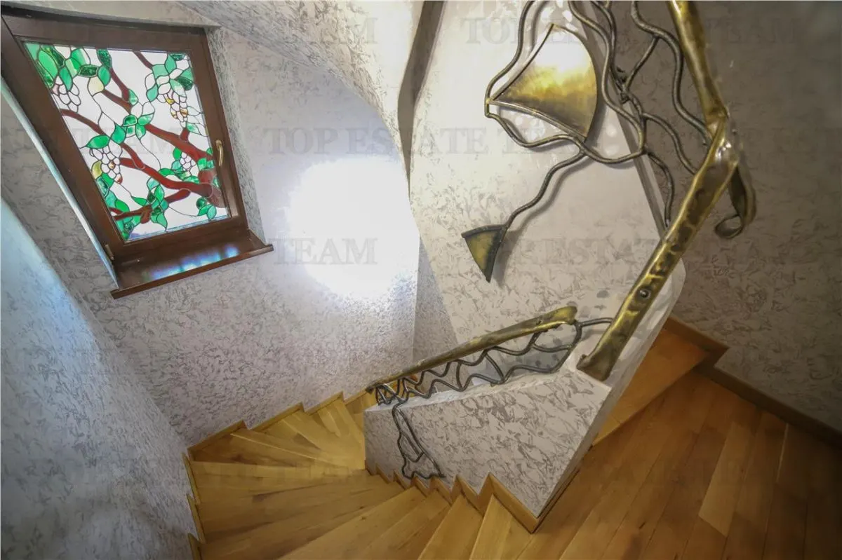 Villa de Prestigio en Venta cerca de Piata Victoriei - Lascar Catargiu, 530 m² - foto 19