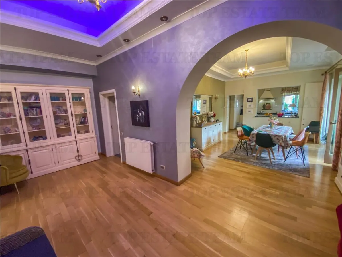 Villa de Prestigio en Venta cerca de Piata Victoriei - Lascar Catargiu, 530 m² - foto 6