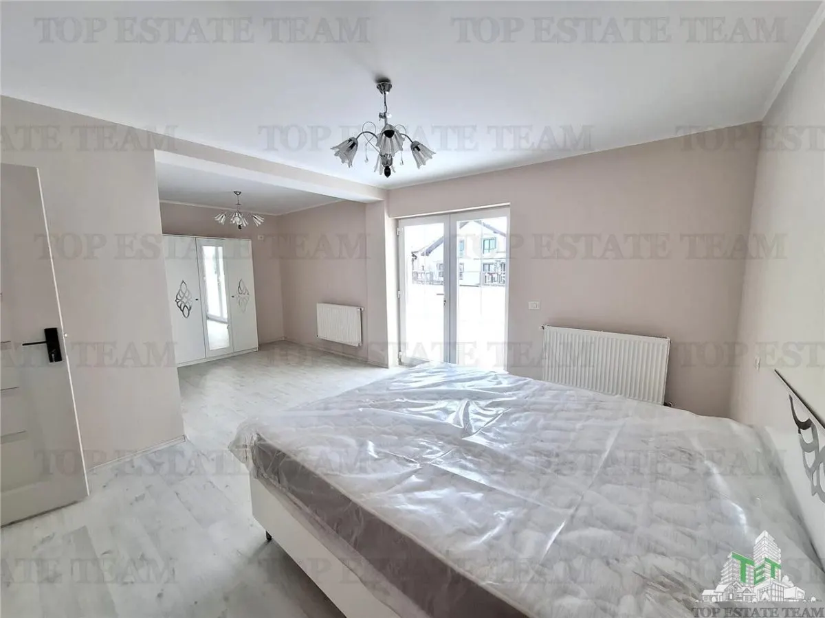 Villa à Vendre | Communauté Privée Austrian Village | Lac Crevedia - foto 13