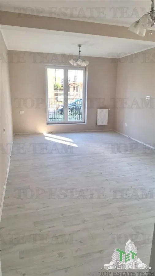 Villa à Vendre | Communauté Privée Austrian Village | Lac Crevedia - foto 18