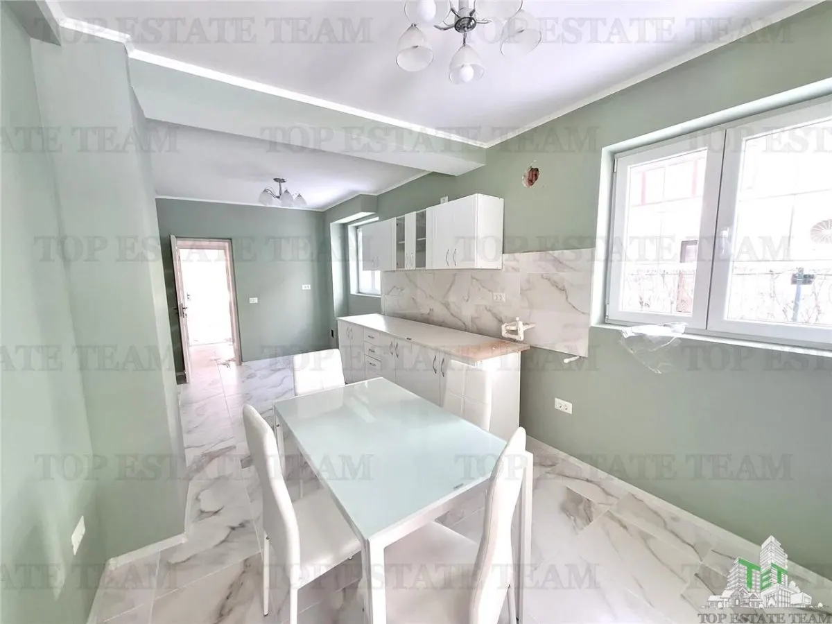 Villa à Vendre | Communauté Privée Austrian Village | Lac Crevedia - foto 7