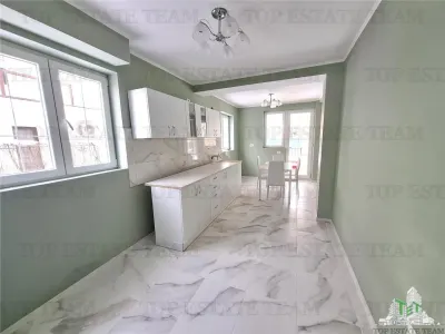 Villa à Vendre | Communauté Privée Austrian Village | Lac Crevedia - foto 8