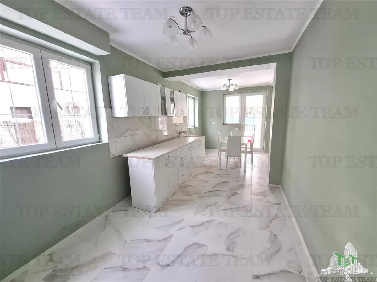 Villa à Vendre | Communauté Privée Austrian Village | Lac Crevedia - foto 8
