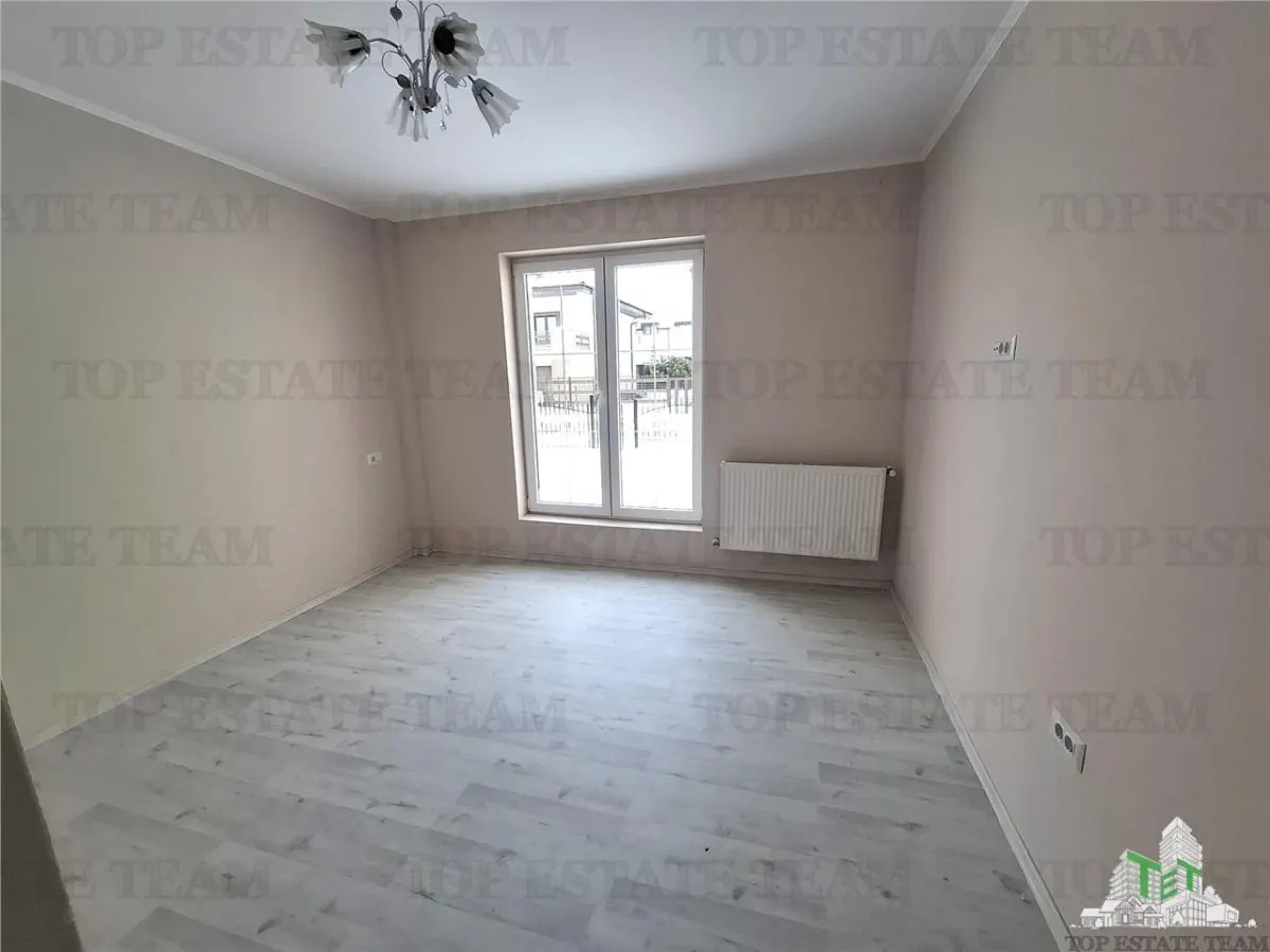 Villa à Vendre | Communauté Privée Austrian Village | Lac Crevedia - foto 9