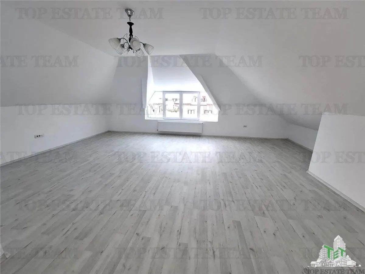 Villa à Vendre à Crevedia – Résidence Élégante ou Opportunité d'Investissement - foto 15