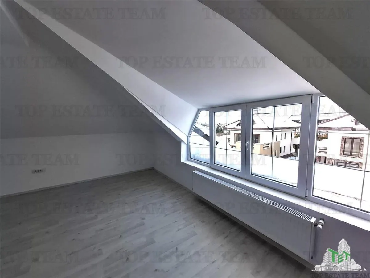 Villa à Vendre à Crevedia – Résidence Élégante ou Opportunité d'Investissement - foto 16