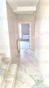 Villa à Vendre à Crevedia – Résidence Élégante ou Opportunité d'Investissement - foto 6