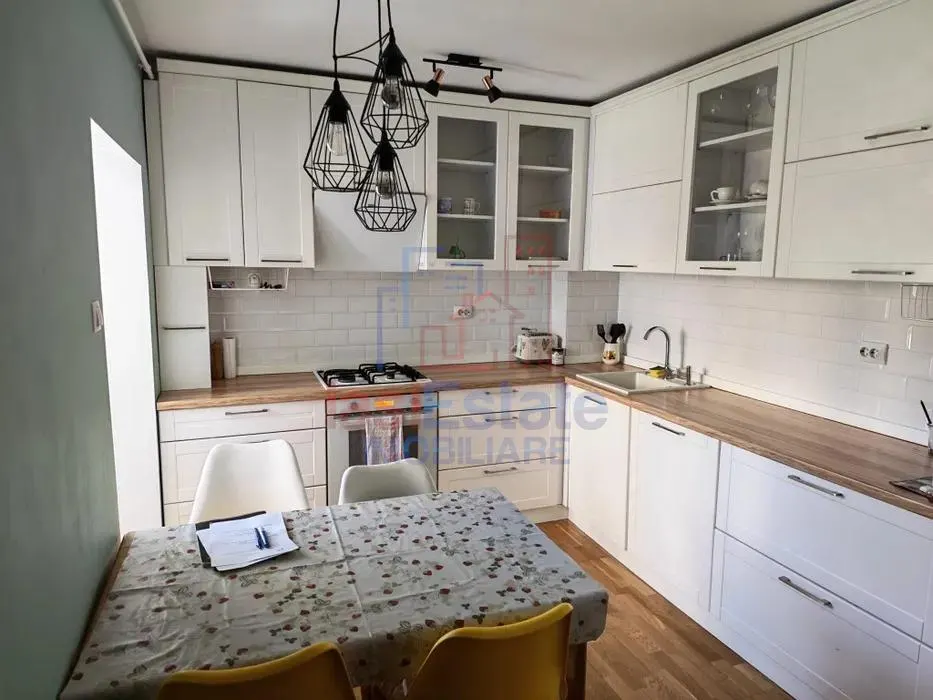 Apartamento de Tres Dormitorios Tatarasi – Oancea - foto 4