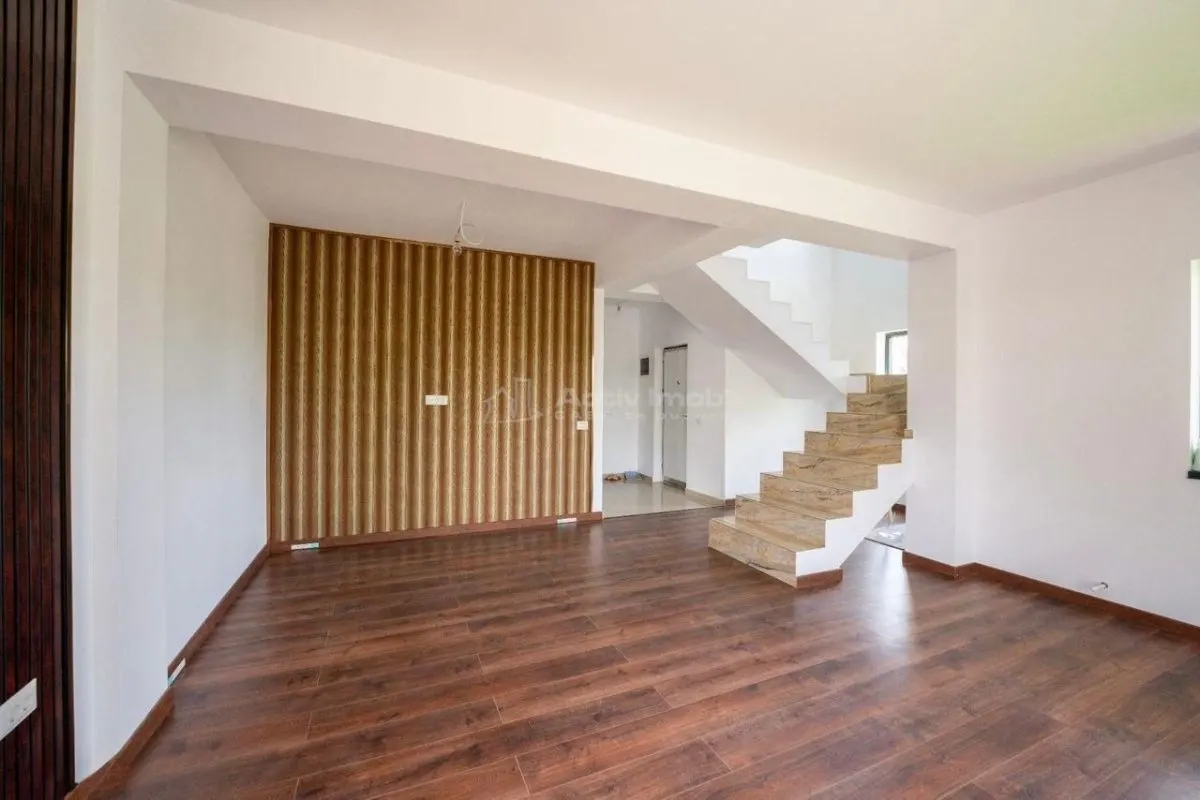 Maison Individuelle Moderne P+1+M – Terrain 374 m², Berceni - foto 2