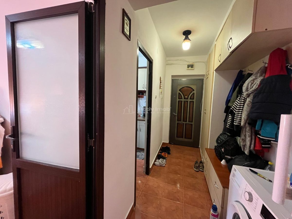 Lugoj, Ap. 1 Cam., 41 Mp., Et. 3, Strada Cernei, Langa Liceul Aurel Vlaicu - foto 22